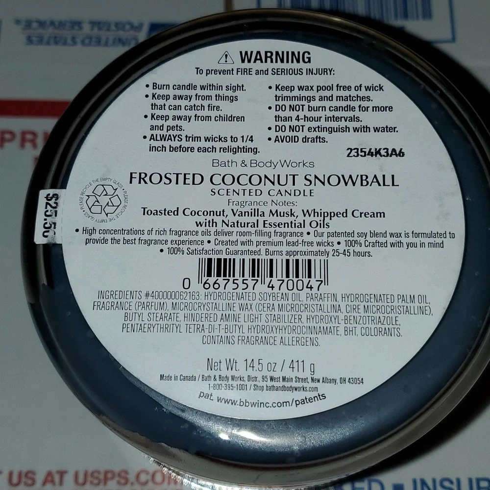 2 X Bath & Body Works 3 Wick Candle Frosted Coconut Snowball 14.5oz BBW - Picture 4 of 8